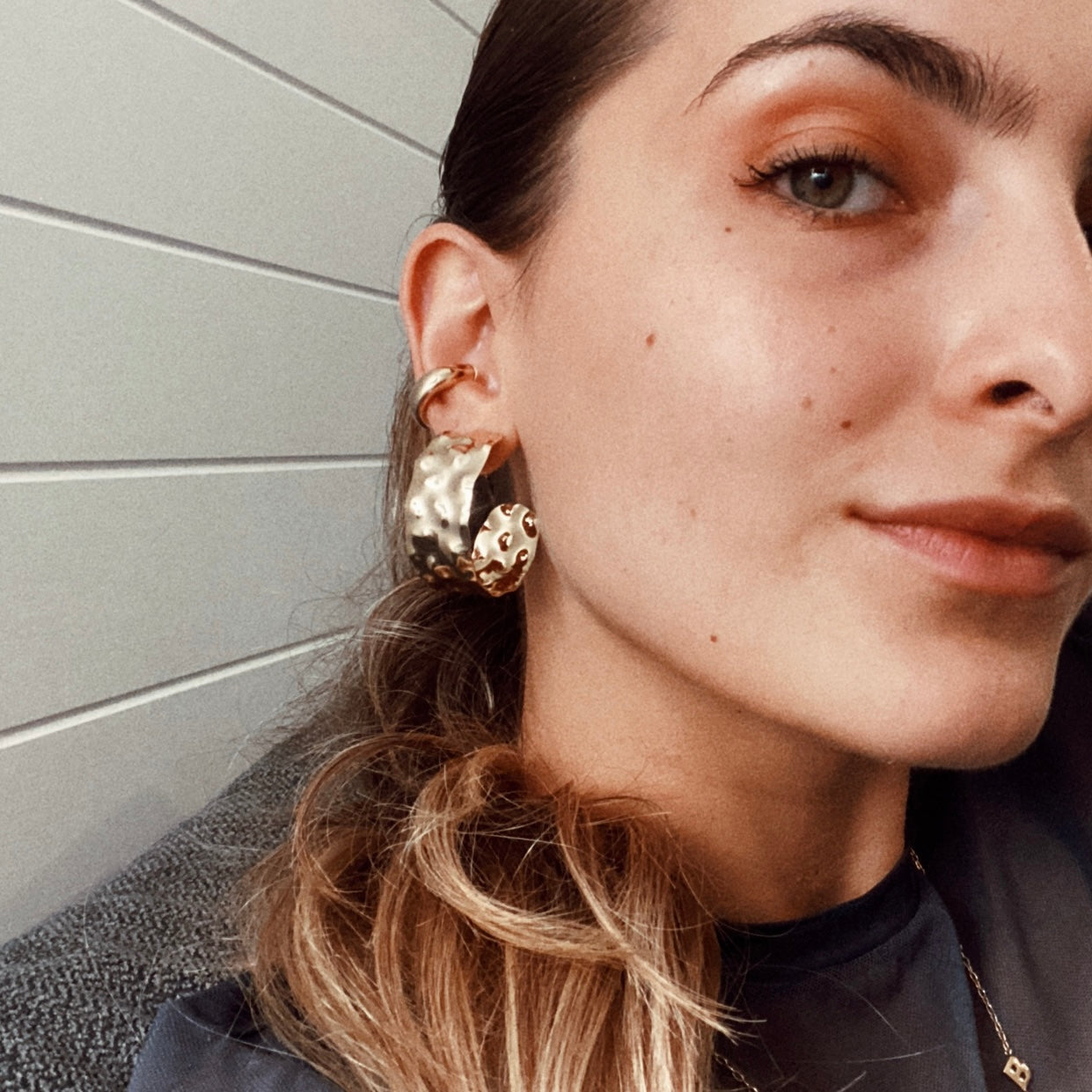 Mila Hammered Hoops