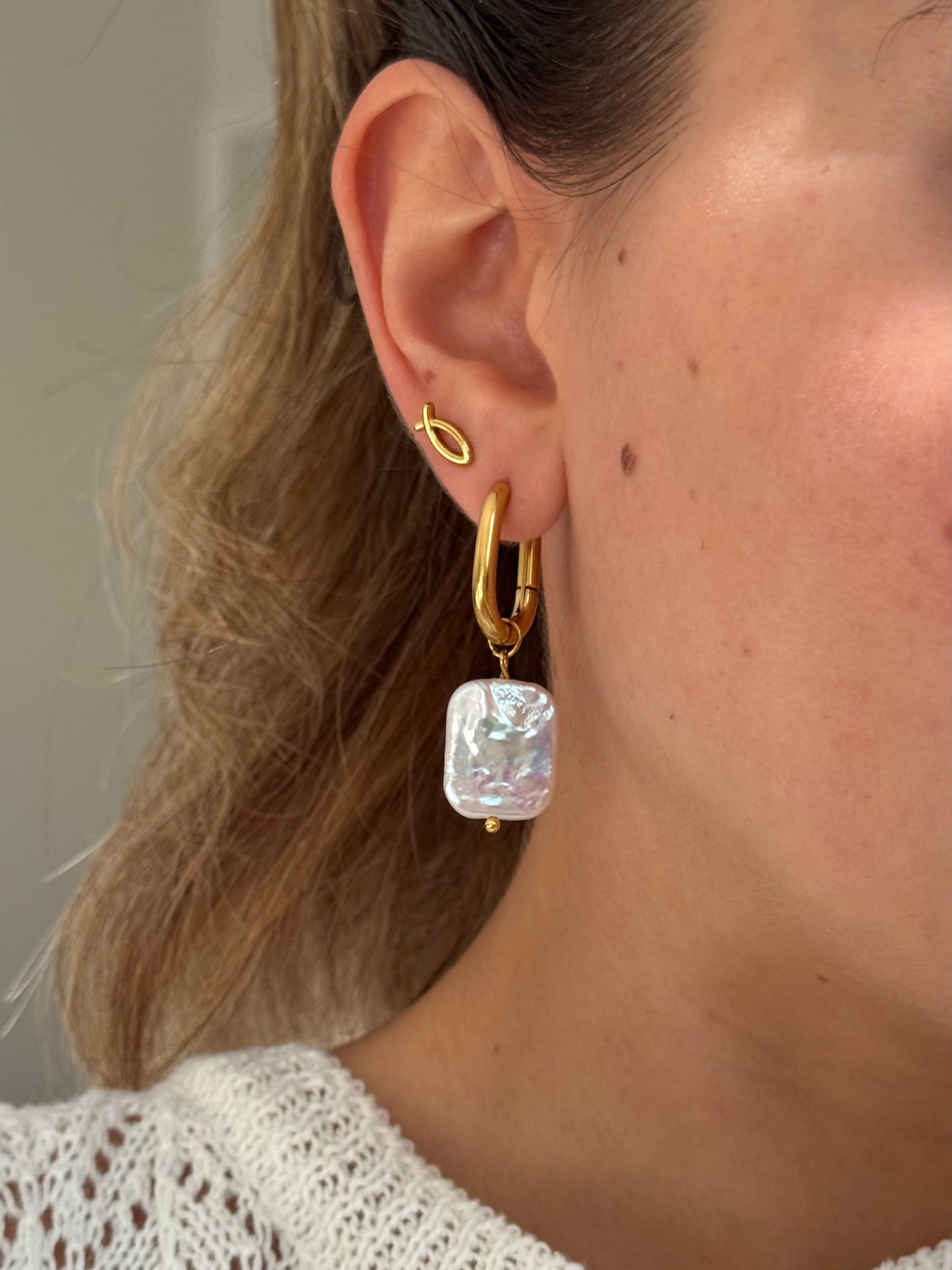 Athena Pearl Drop Earrings in Gold | Natural Freshwater Pearl