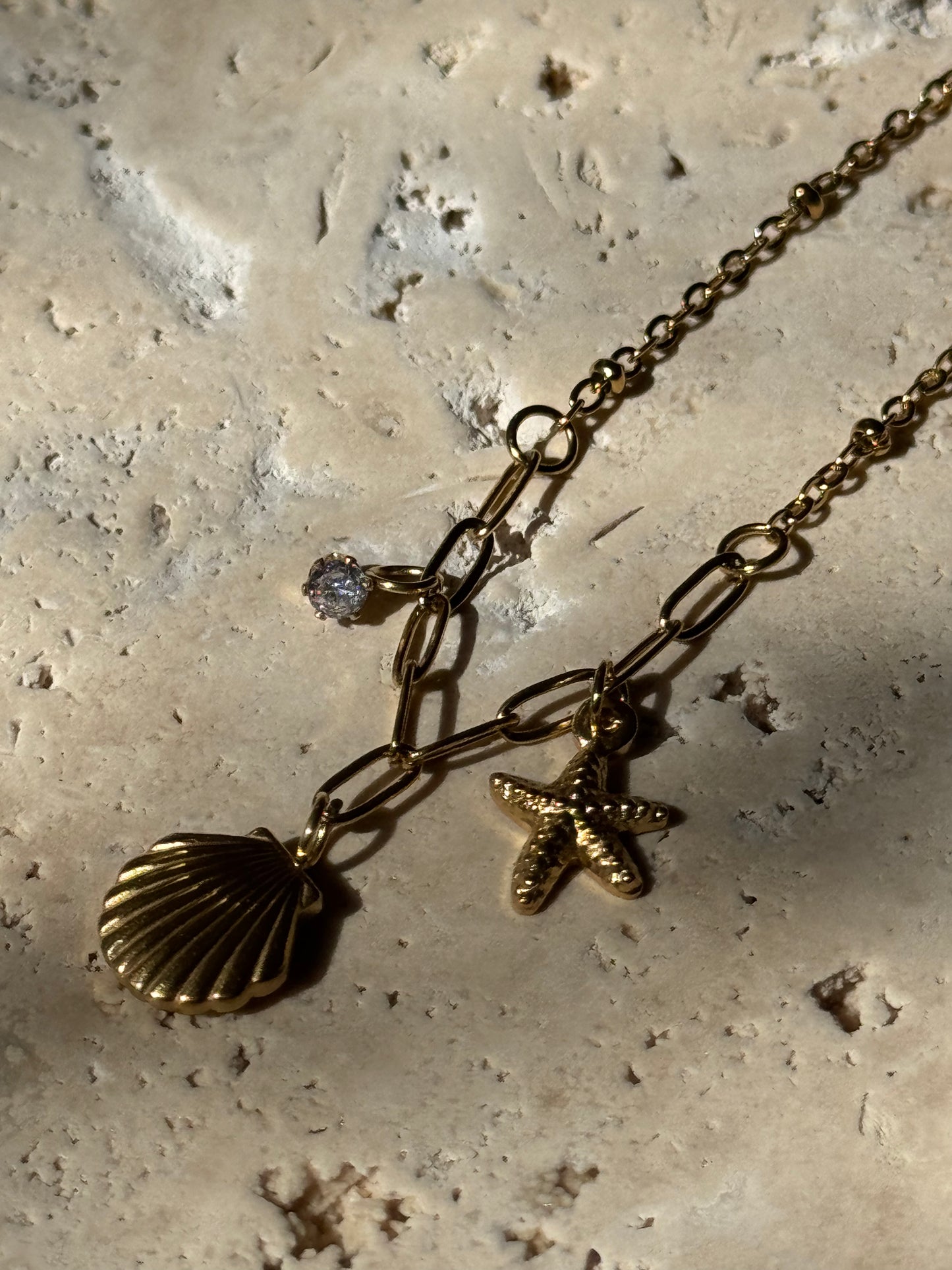 Cora Shell Necklace - Gold