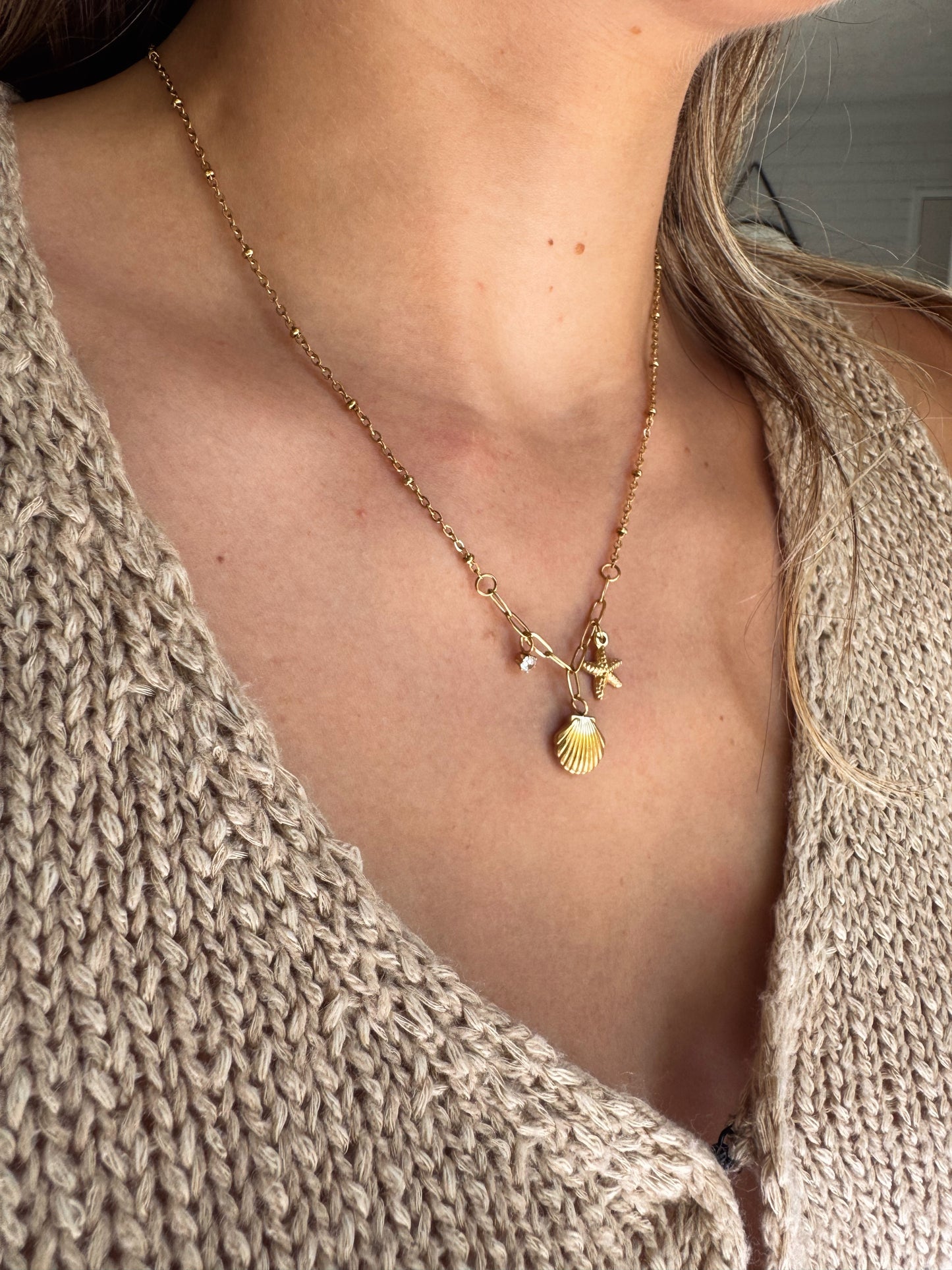 Cora Shell Necklace - Gold