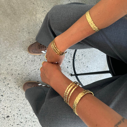 Ferrero Bracelet | Textured Multi-Band Design