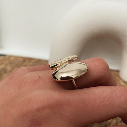 Golden Perspective Ring - Gold