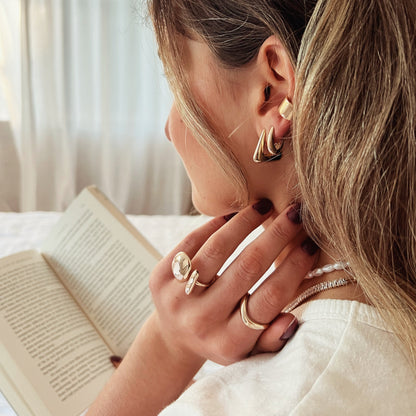 Golden Perspective Ring - Gold