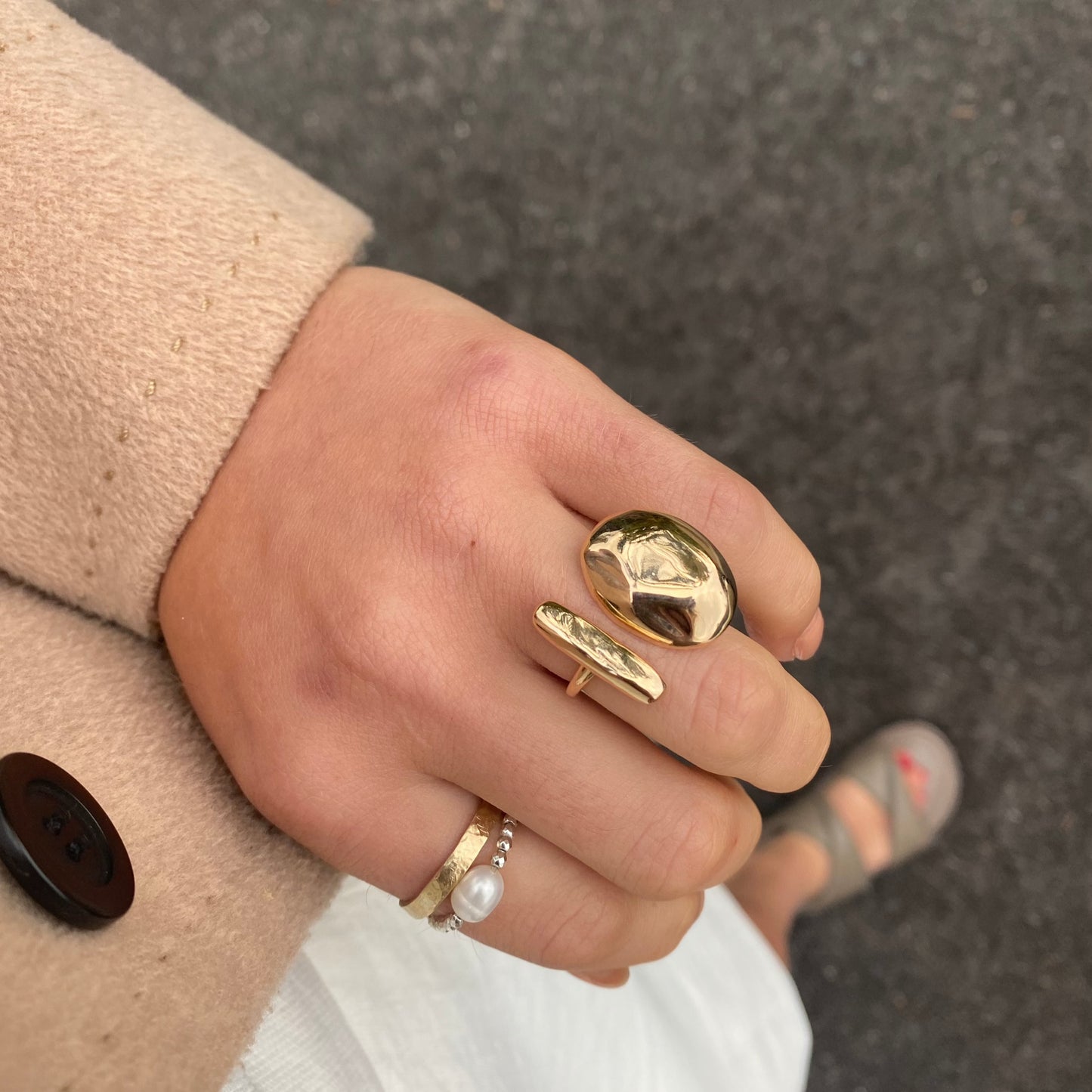 Golden Perspective Ring - Gold
