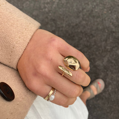 Golden Perspective Ring - Gold