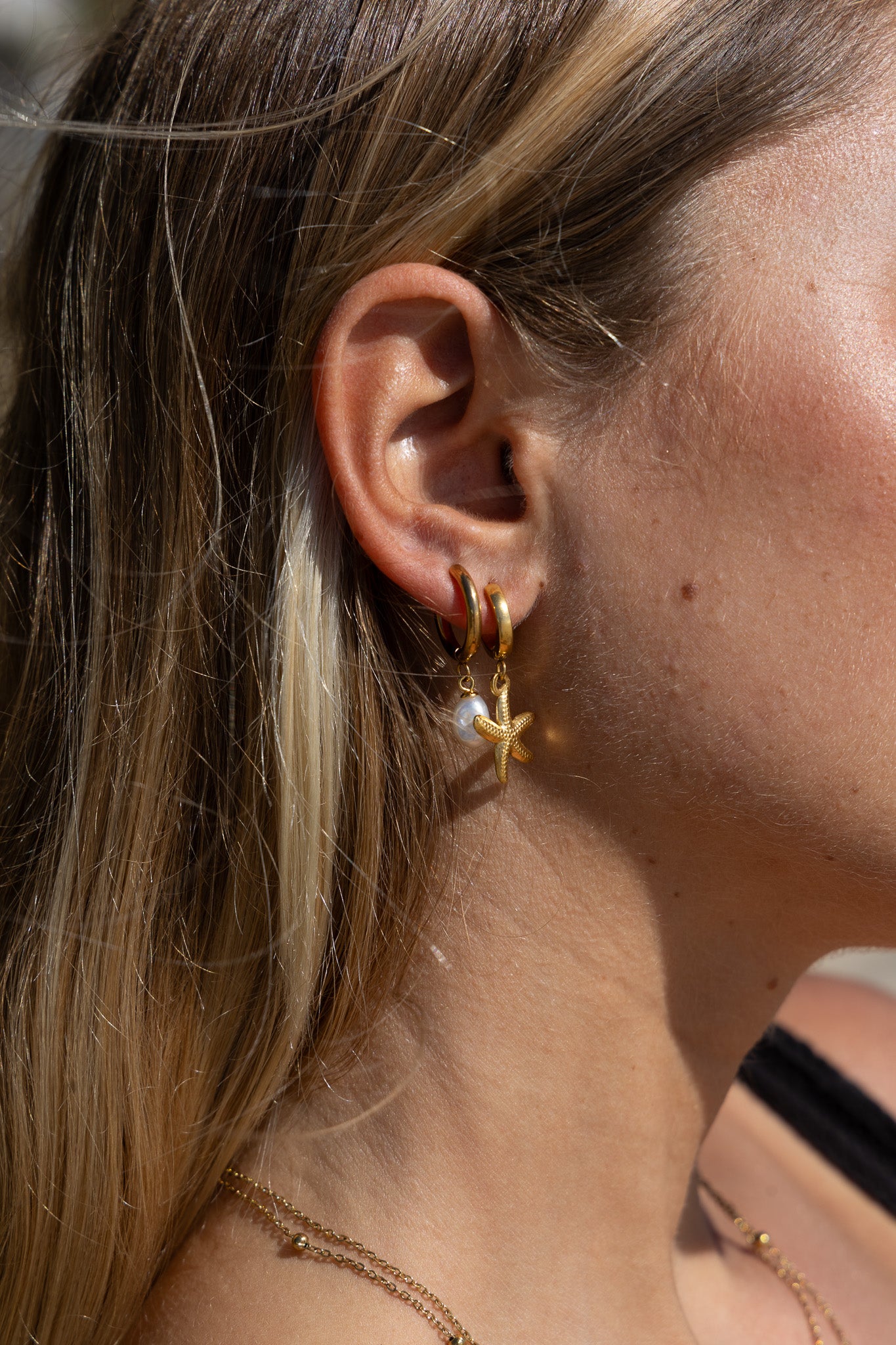 Freshwater Pearl Anna Hoops