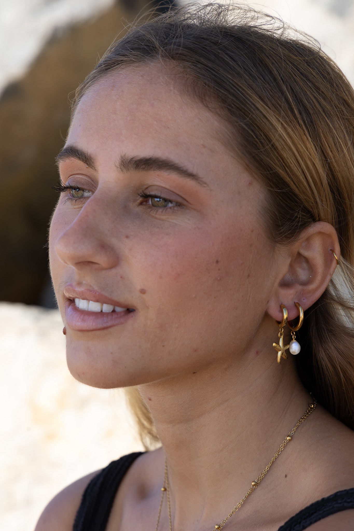 Freshwater Pearl Anna Hoops